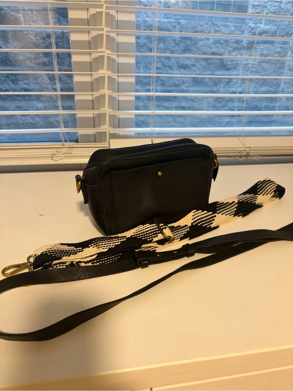 Madewell Black Pebbled Leather Crossbody Camera Bag